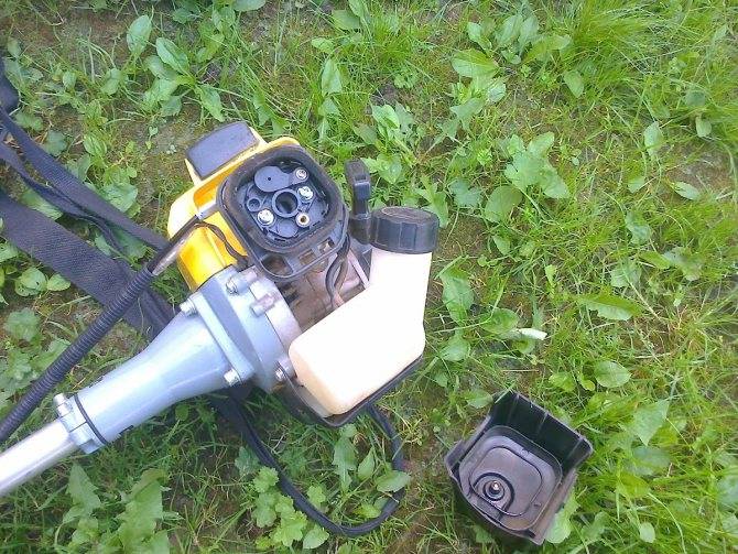 Почему не заводится бензокоса — устраняем неполадки