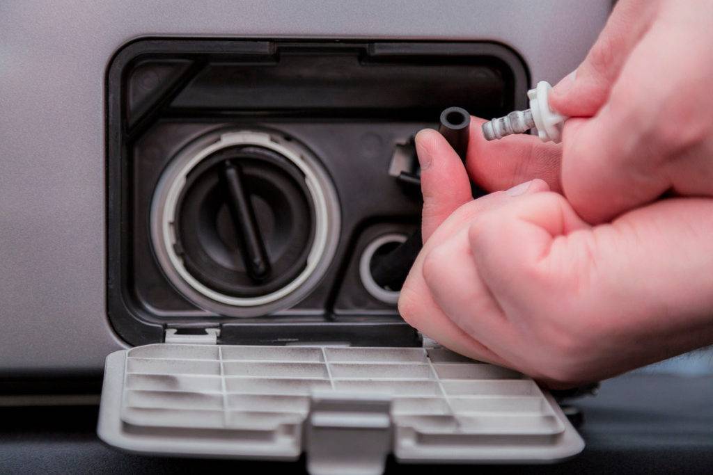 Как почистить патрубок стиральной машины
