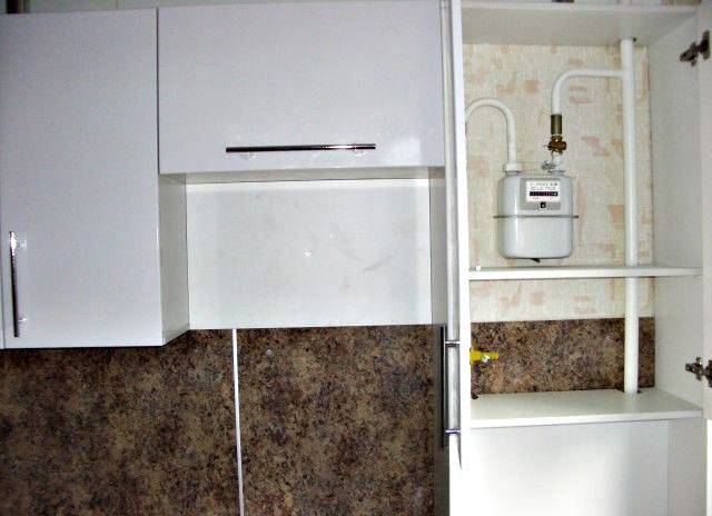 Как спрятать газовую трубу на кухне при ремонте (20 фото): лучшие варианты