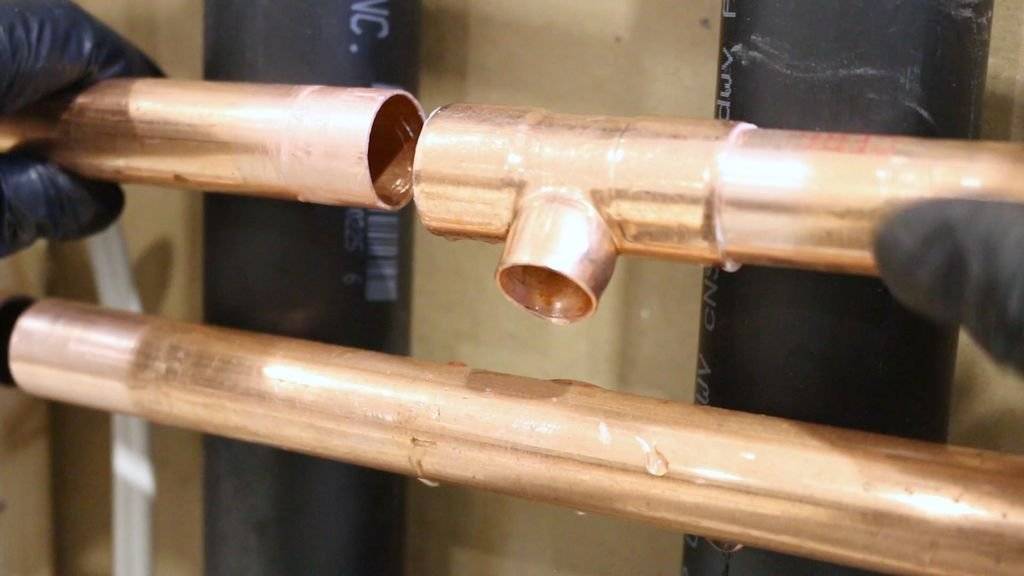 Монтаж труб отопления: особенности выбора и установки труб