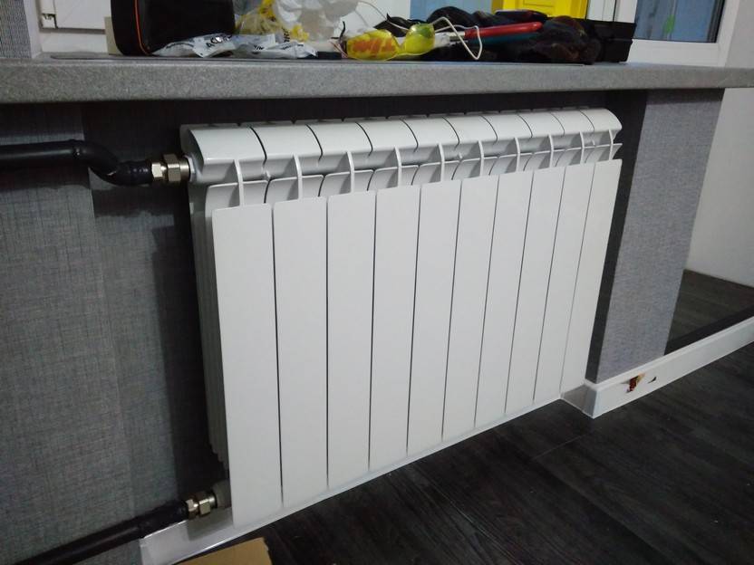 Замена радиатора в системе центрального отопления