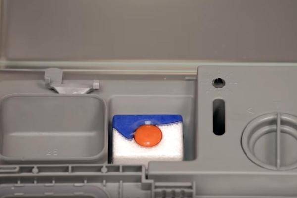 Как правильно провести первый запуск посудомоечной машины