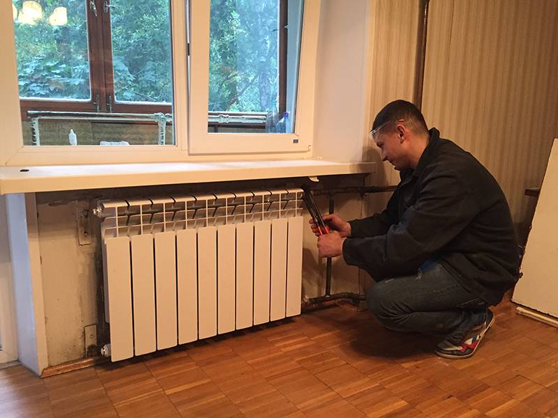 Замена радиаторов и батарей отопления в квартире: заявления, разрешения