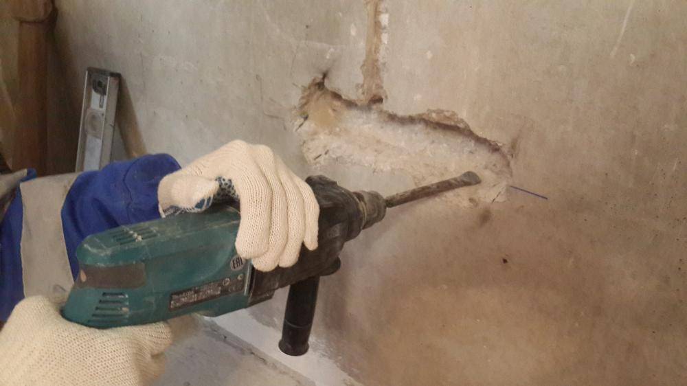 Как штробить стены под проводку – требования, инструмент, технология штробления