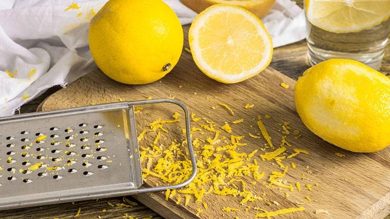 Как очистить чайник от накипи с помощью лимона
