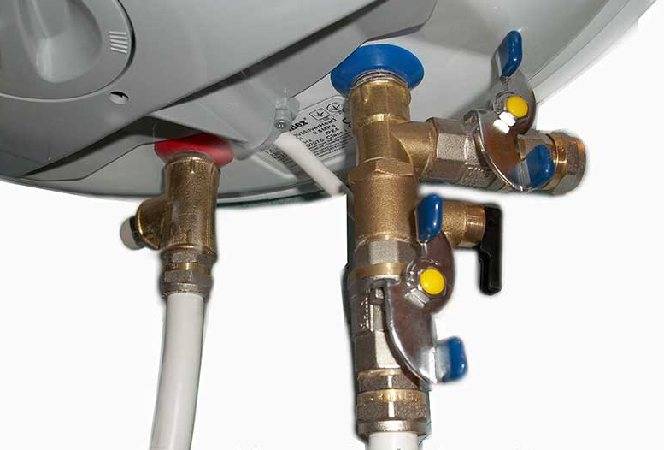 Обратный клапан для водонагревателя (бойлера): для чего нужен и как им пользоваться
