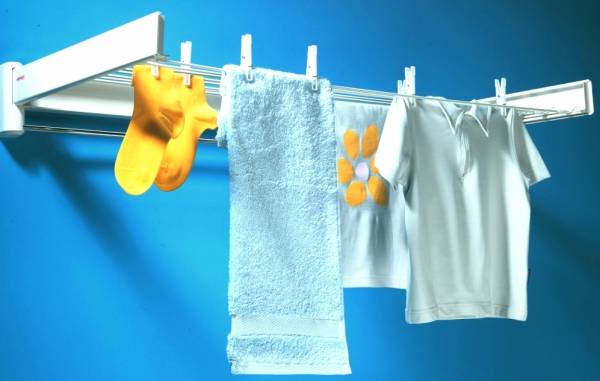 Почему нельзя сушить постиранное бельё в квартире