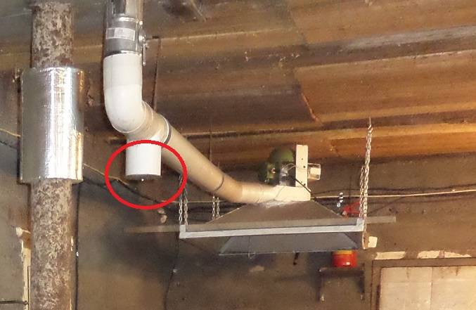 Можно ли избавиться от конденсата в вентиляционной трубе частного дома и как это сделать?