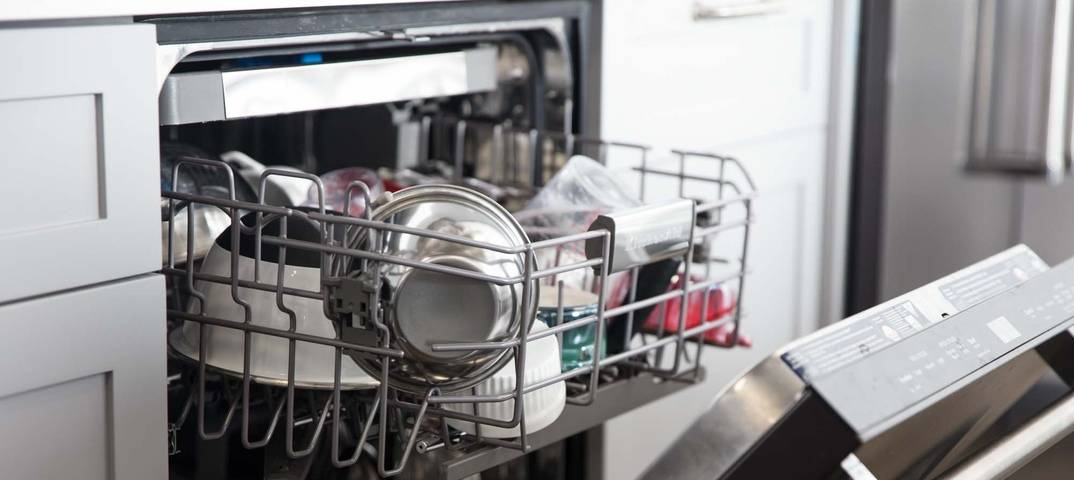 Что можно и нельзя мыть в посудомоечной машине: правила и рекомендации