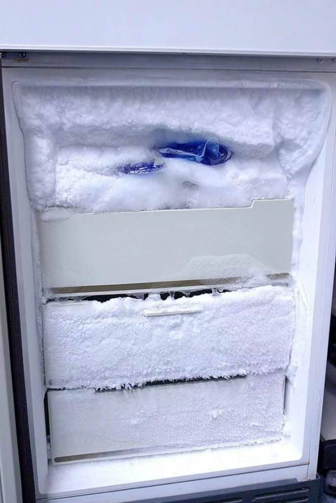 Лёд в холодильнике no frost - 8 причин почему намерзает | рембыттех