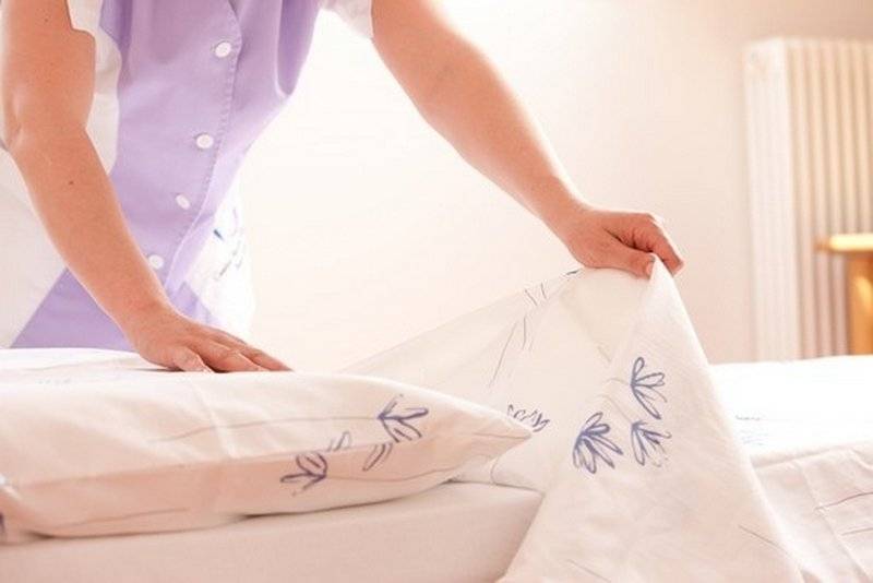 Как часто менять постельное белье дома и зачем, с какой периодичностью стирать (взрослым, новорожденным детям), в больнице