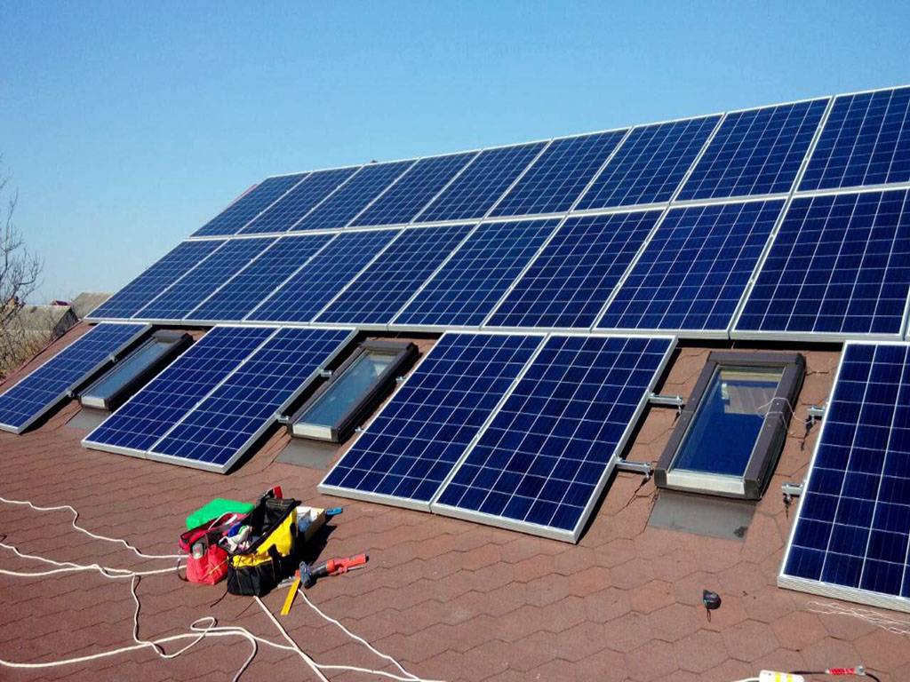 Как подобрать солнечные панели для частного дома: виды, критерии отбора, схемы подключения, установка, дополнительное оборудование