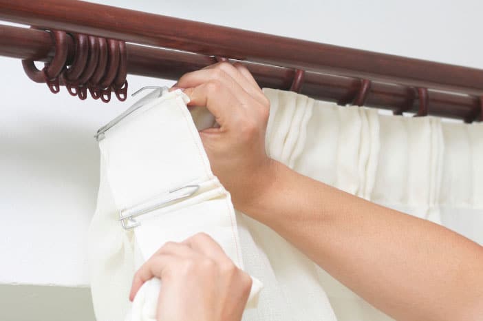 Как стирать шторы в стиральной машине: 3 полезных совета по стирке и уходу