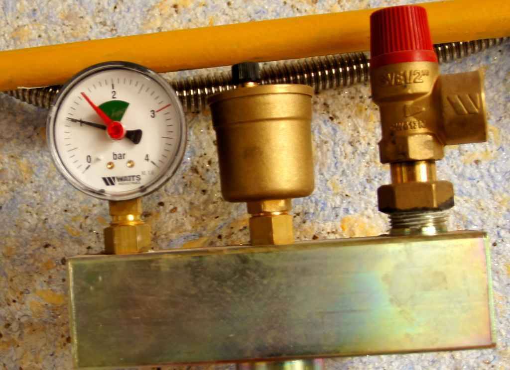 Снижение давления в газовом котле:10 основных причин и способы устранения неполадок