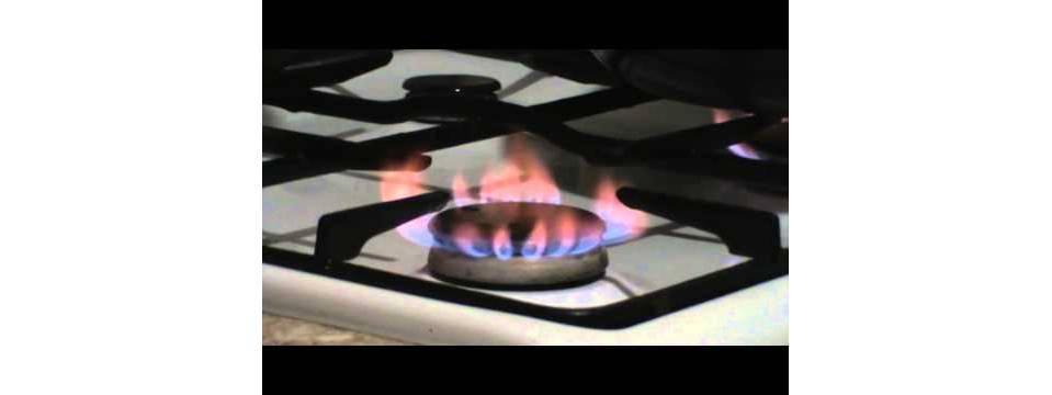 Почему гаснет газовая плита или духовка, не держит пламя, в чем причина?