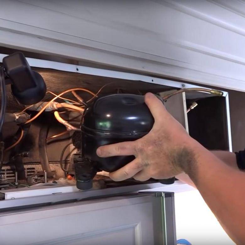 Ремонт холодильников Samsung: специфика проведения ремонтных работ в домашних условиях