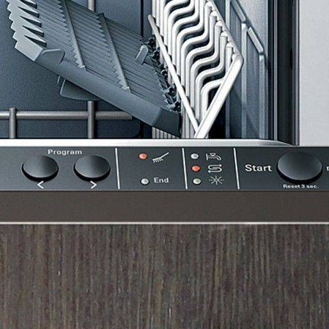 Обзор посудомоечной машины Siemens SR64E003RU: качество, проверенное временем
