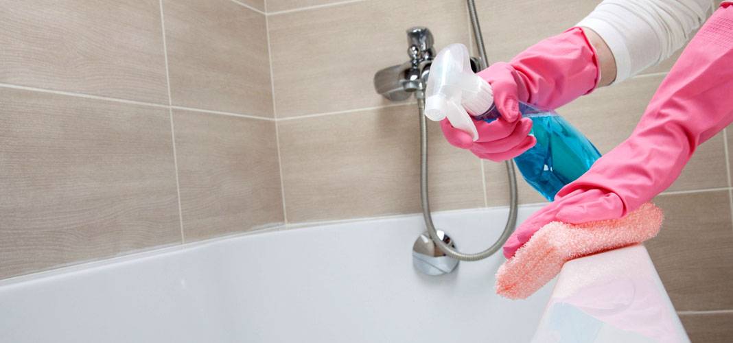 Уход за акриловой ванной в домашних условиях: полезные советы