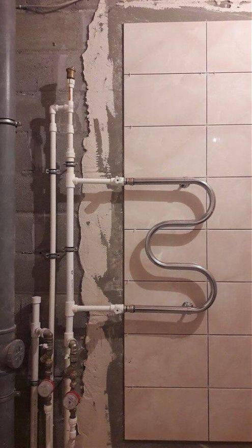 Подключение полотенцесушителя: как правильно подключить к стояку горячей воды в ванной в частном доме, схема системы водоснабжения