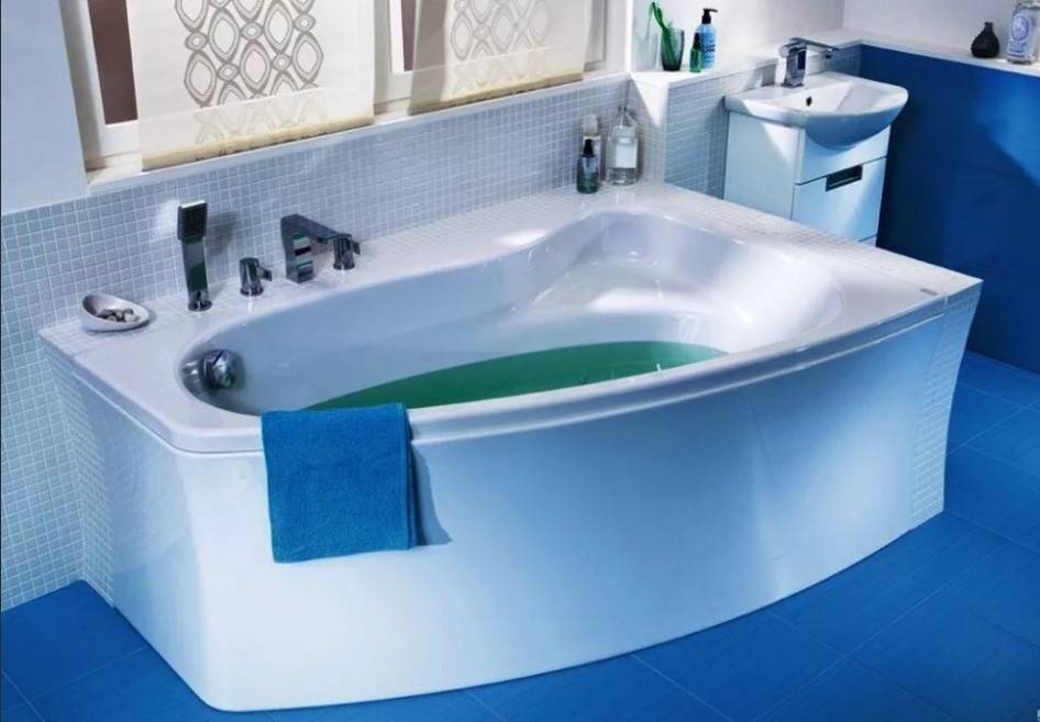 Какую ванну лучше выбрать для квартиры