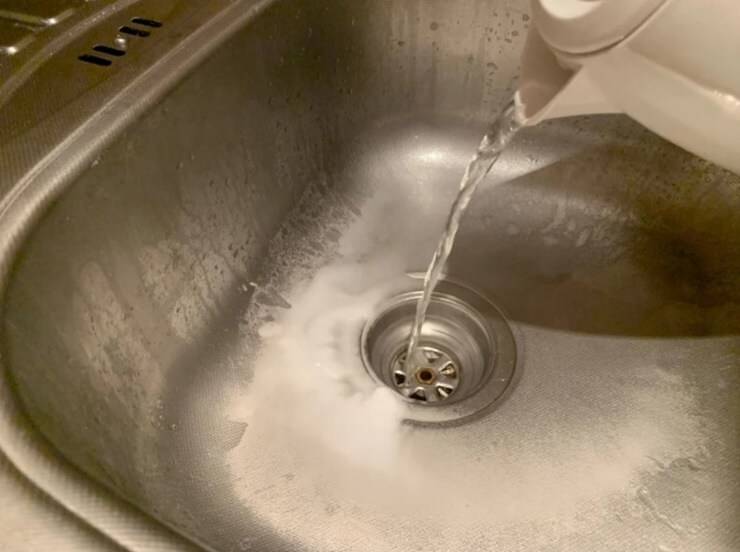 Как устранить засор в ванной: способы прочистить слив и пробить канализационную трубу