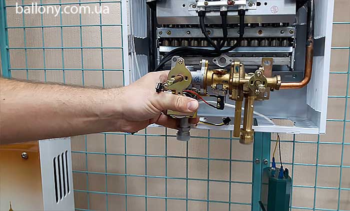 Слабый напор горячей воды из газовой колонки: обзор причин + инструкция по прочистке | отделка в доме
