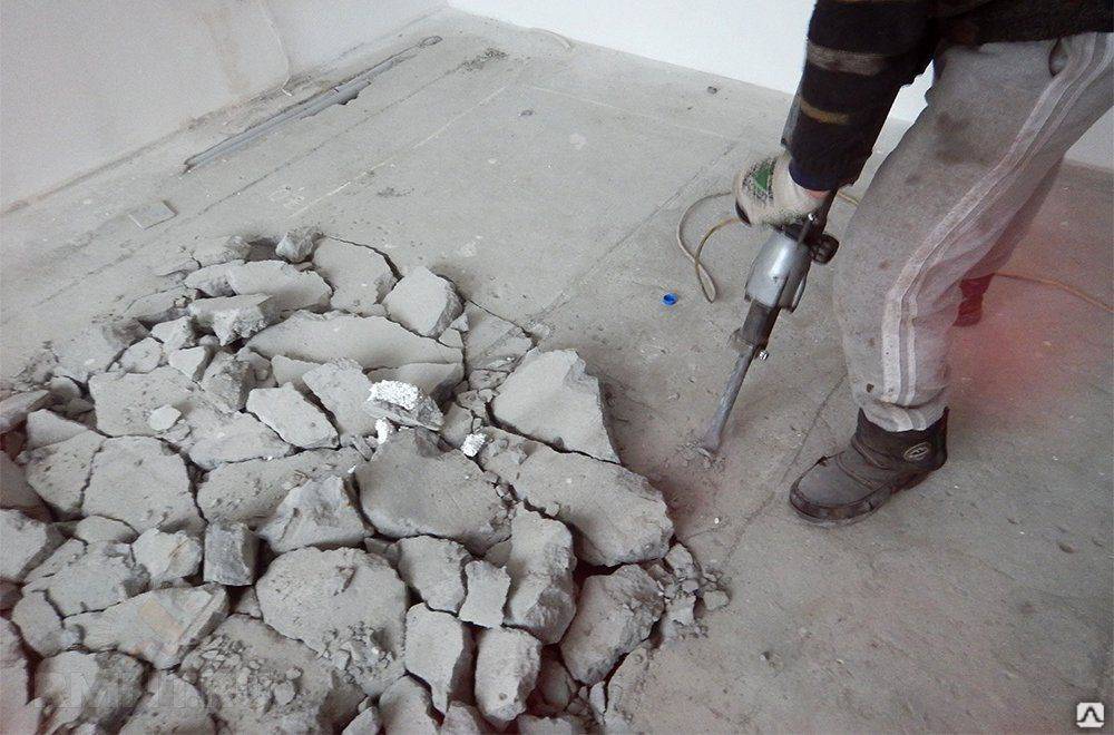 Разборка цементно-песчаной стяжки: инструктаж по демонтажу и его тонкости
