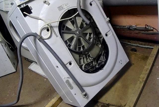 Почему перестал крутиться барабан стиральной машины?