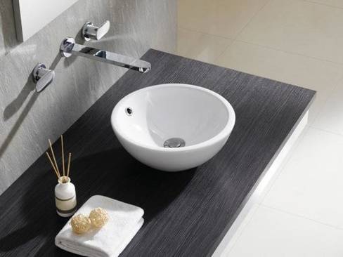 Накладная раковина для ванной (103 фото): высота столешницы для чаши, выбор крана, узкие модели и со смещенным сливом