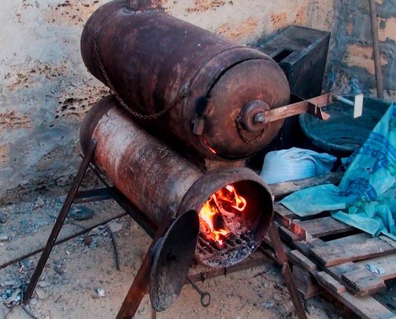 Печь из газового баллона: буржуйка своими руками, печка из пропанового баллона длительного горения, чертежи