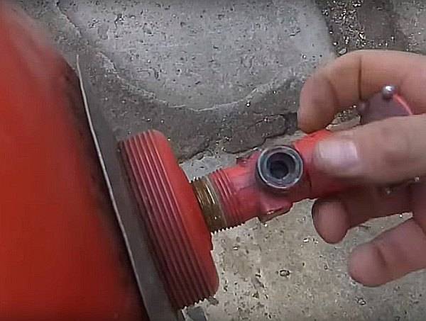 Как открутить вентиль на газовым баллоне: пошаговый инструктаж