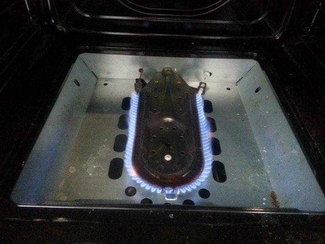 Как зажечь газовую духовку: инструкция по включению и правила использования