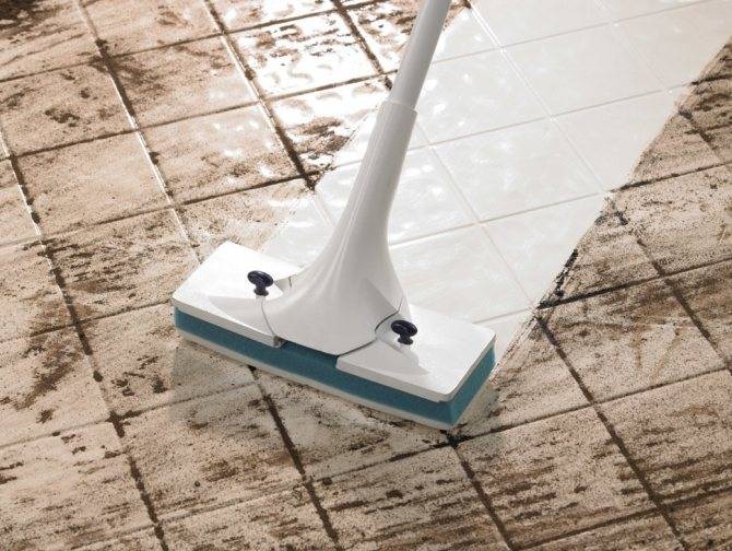 Как и чем очистить плитку на полу от грязи?
