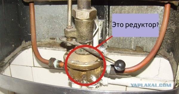 Слабый напор горячей воды из газовой колонки: причины снижения напора + инструктаж по чистке