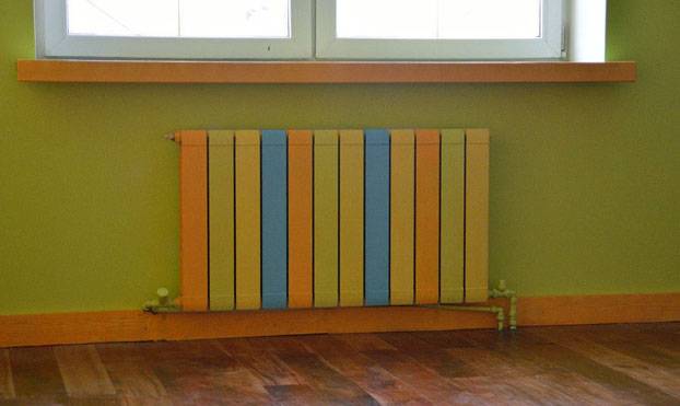 Покраска радиаторов отопления: лучшая краска, как покрасить правильно, окраска радиаторов на фото и видео примерах