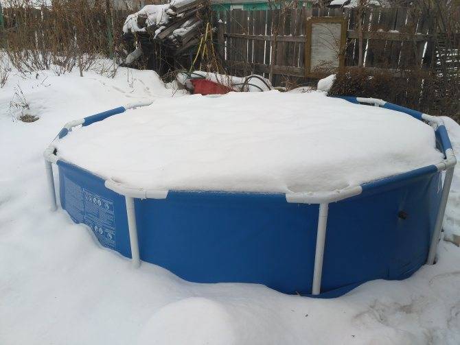 Можно ли оставить каркасный бассейн на зиму без воды. зимовка каркасного бассейна с водой на улице. можно ли оставлять каркасный бассейн на зиму наполненным?