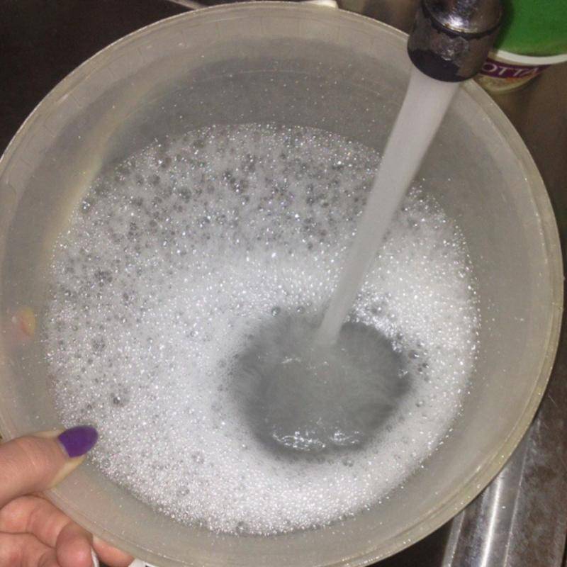 Почему вода из колодца пенится
